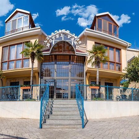 Hotel Vaki Tbilisi Ngoại thất bức ảnh