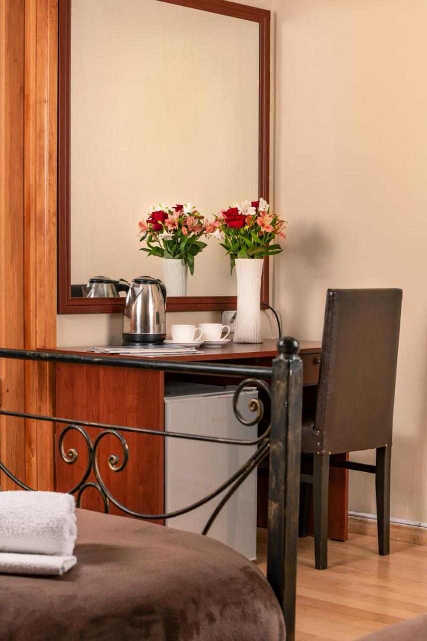 Hotel Vaki Tbilisi Ngoại thất bức ảnh