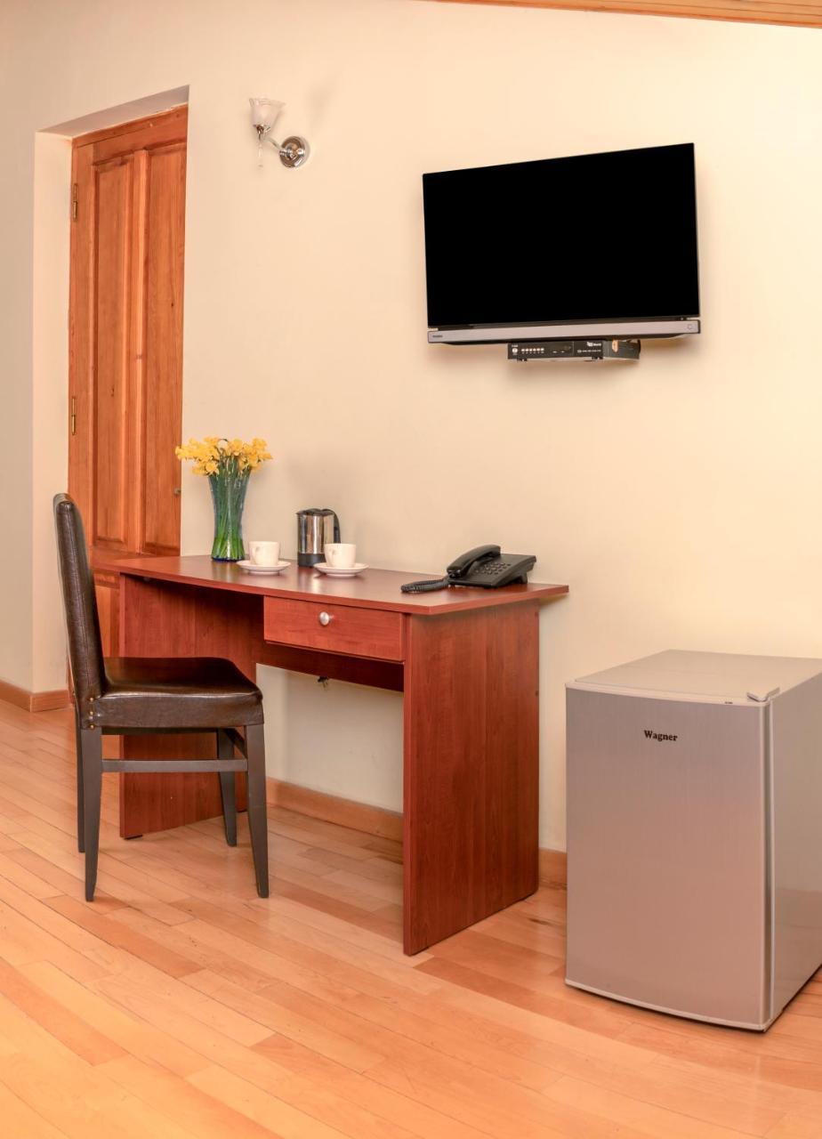 Hotel Vaki Tbilisi Ngoại thất bức ảnh